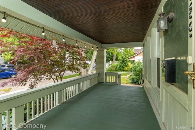 189 W Maplehurst Street, Ferndale, MI 48220