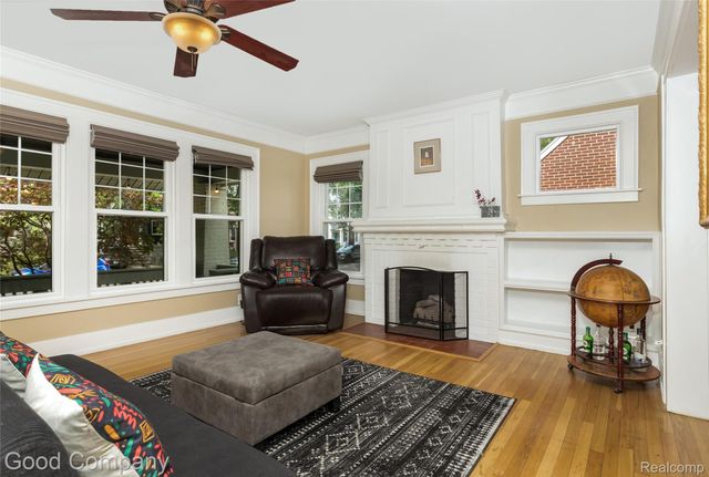 189 W Maplehurst Street, Ferndale, MI 48220