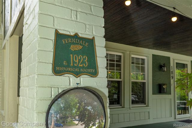 189 W Maplehurst Street, Ferndale, MI 48220