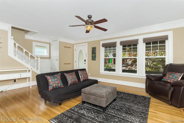 189 W Maplehurst Street, Ferndale, MI 48220