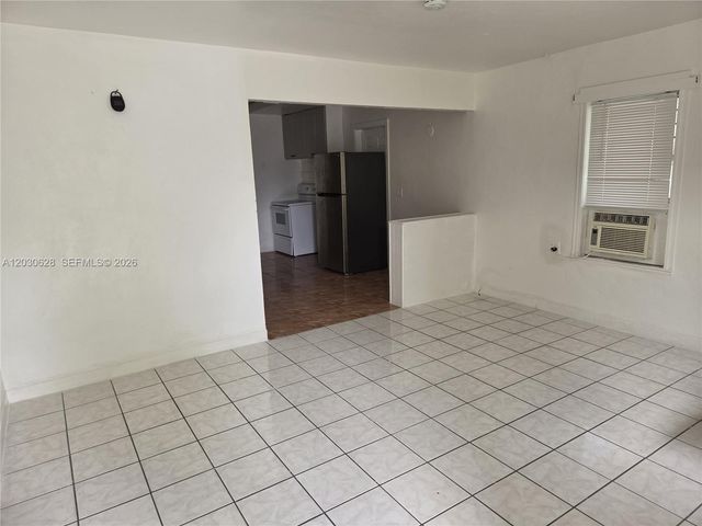 5605 Taylor St 1, Hollywood, FL 33021