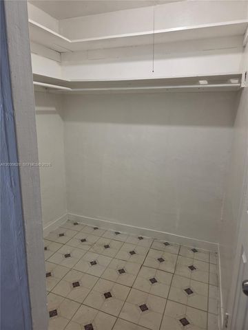 5605 Taylor St 1, Hollywood, FL 33021