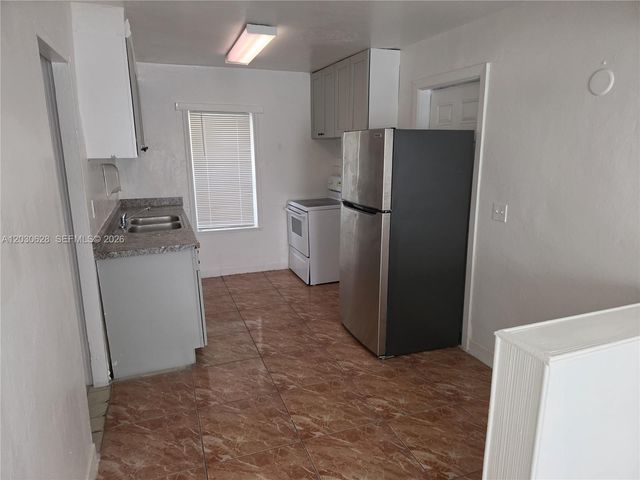5605 Taylor St 1, Hollywood, FL 33021
