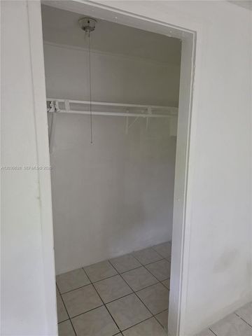 5605 Taylor St 1, Hollywood, FL 33021
