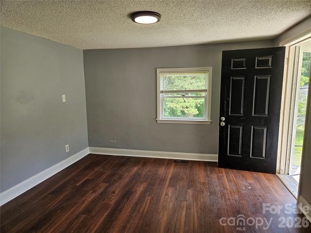 3010 Capitol Drive, Charlotte, NC 28208