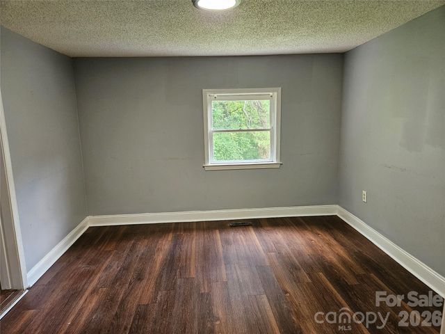 3010 Capitol Drive, Charlotte, NC 28208