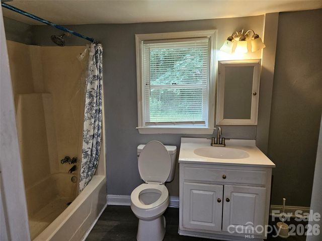 3010 Capitol Drive, Charlotte, NC 28208