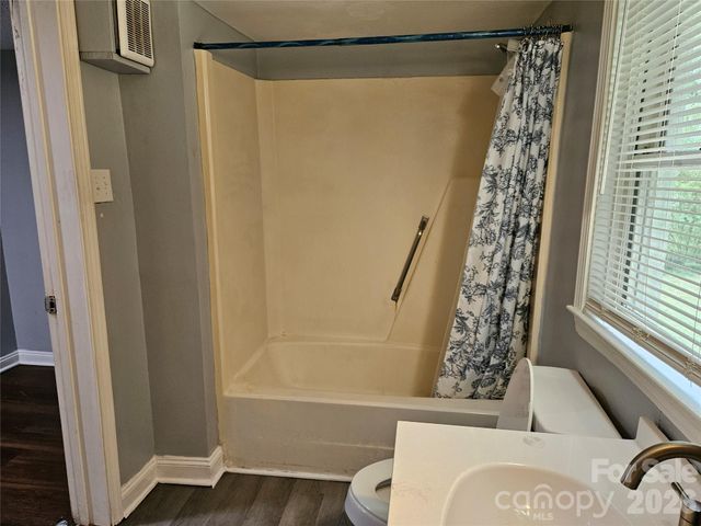 3010 Capitol Drive, Charlotte, NC 28208