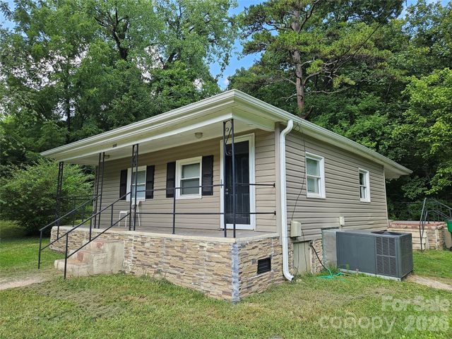 3010 Capitol Drive, Charlotte, NC 28208