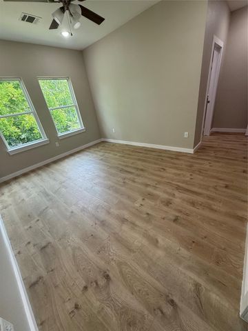 3555 Noah Street, Houston, TX 77021