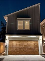 3555 Noah Street, Houston, TX 77021