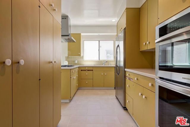 119 N Almont Drive, Los Angeles, CA 90048