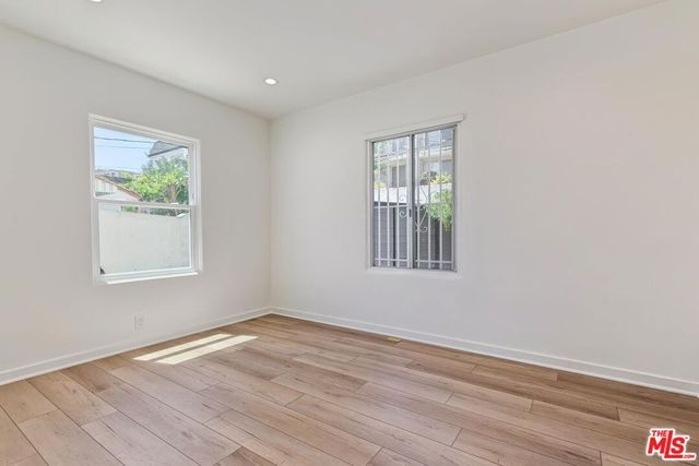 119 N Almont Drive, Los Angeles, CA 90048