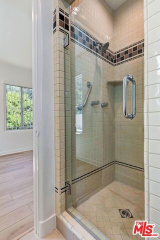 119 N Almont Drive, Los Angeles, CA 90048