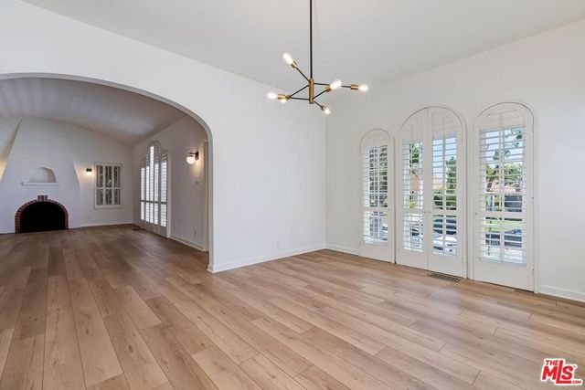 119 N Almont Drive, Los Angeles, CA 90048