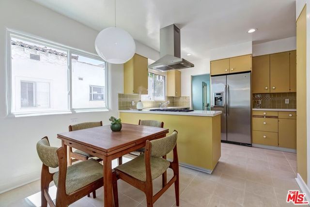 119 N Almont Drive, Los Angeles, CA 90048