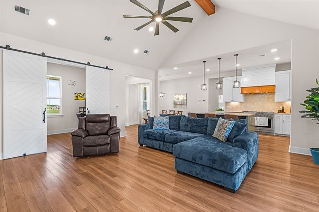 1363 Saltgrass Dr, Taft, TX 78390