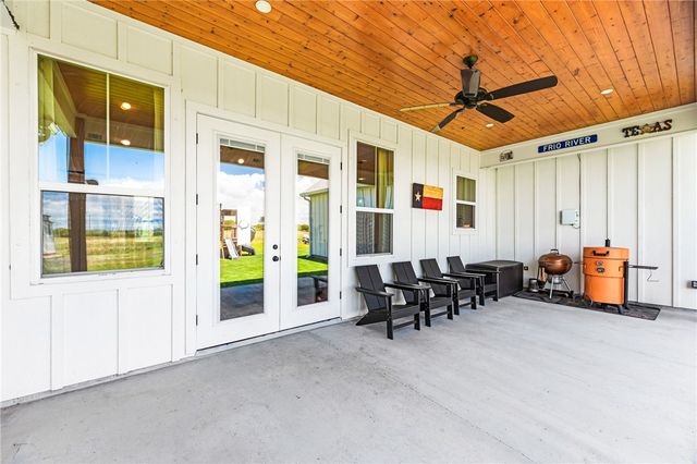 1363 Saltgrass Dr, Taft, TX 78390