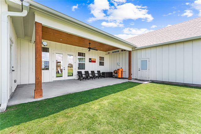 1363 Saltgrass Dr, Taft, TX 78390