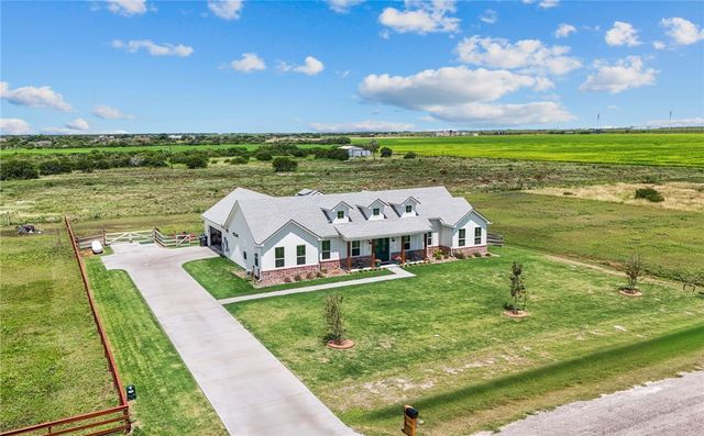 1363 Saltgrass Dr, Taft, TX 78390