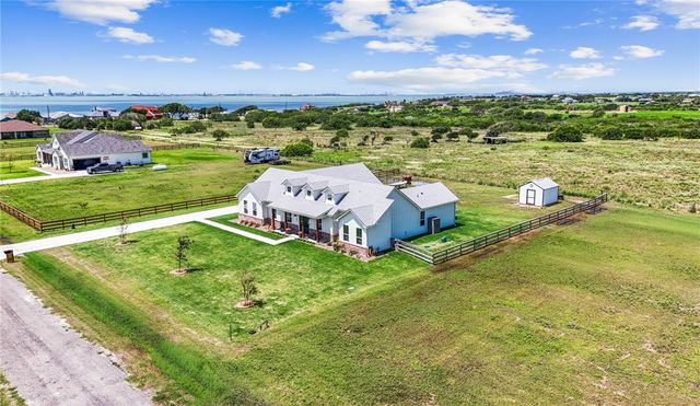 1363 Saltgrass Dr, Taft, TX 78390