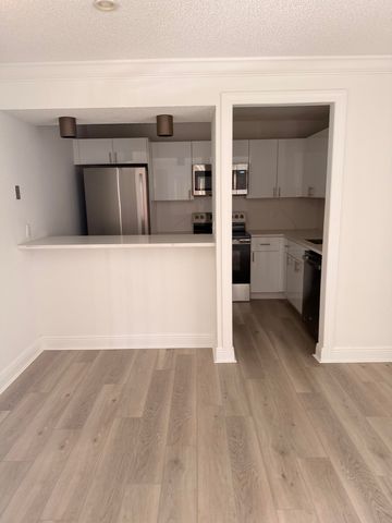 10401 SW 108th Avenue 240, Miami, FL 33176