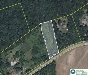 3297 Mountain Road, Washington Twp, PA 18080