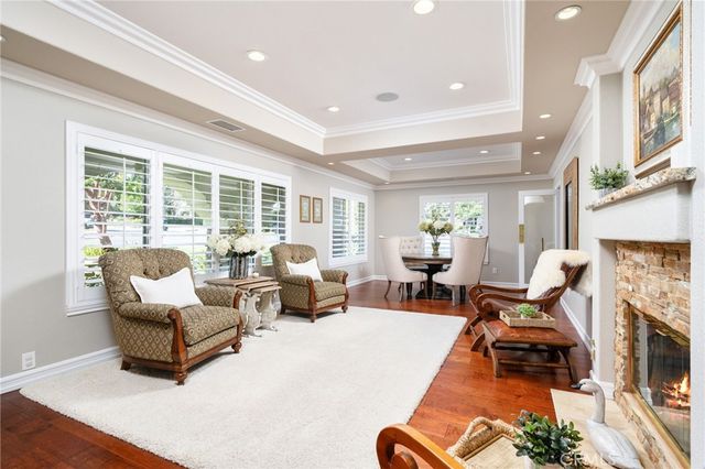 2294 Coolcrest, Upland, CA 91784