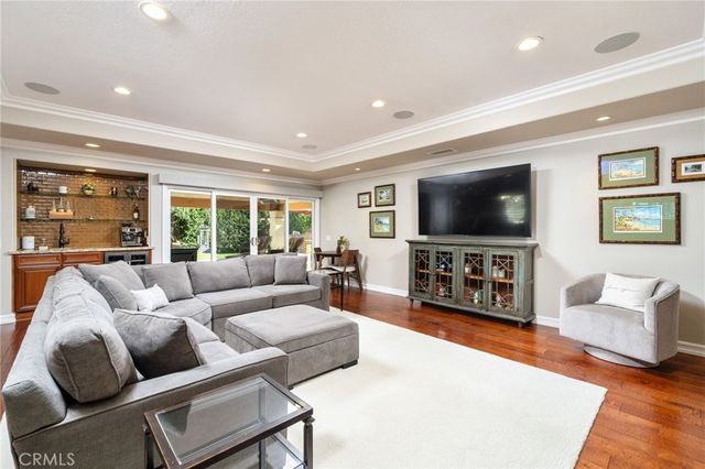 2294 Coolcrest, Upland, CA 91784