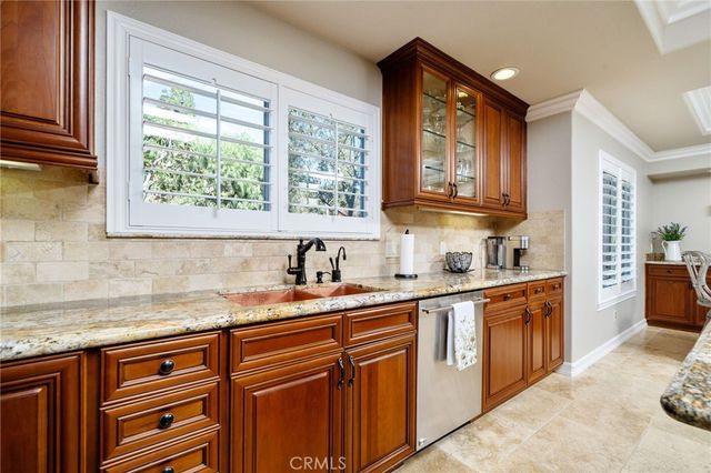 2294 Coolcrest, Upland, CA 91784