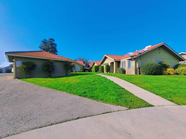 12476 Georgia Lane, Madera, CA 93637