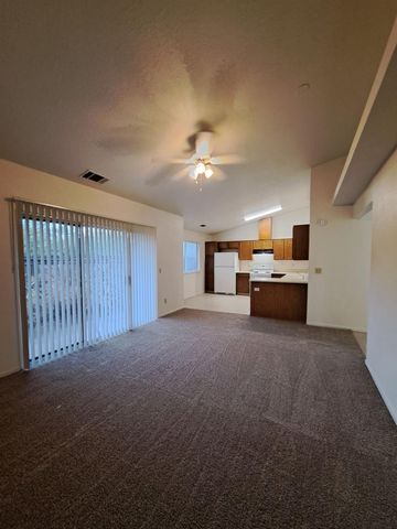 12476 Georgia Lane, Madera, CA 93637