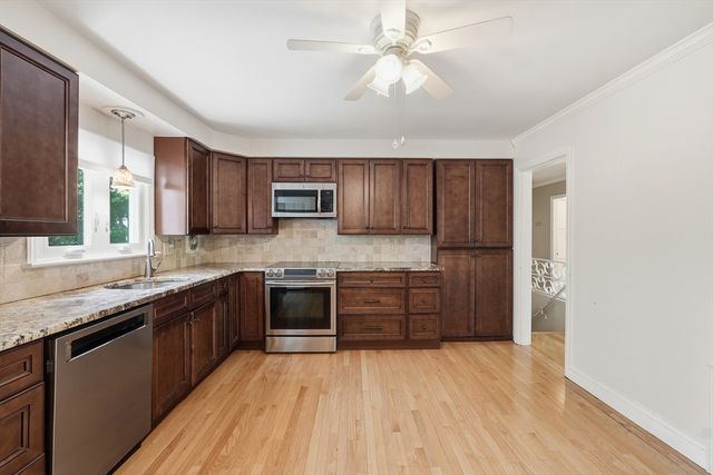 22 Maxdale Rd, Worcester, MA 01602