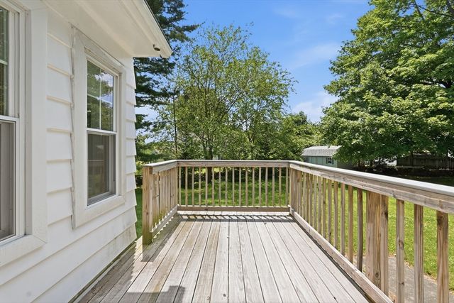 22 Maxdale Rd, Worcester, MA 01602
