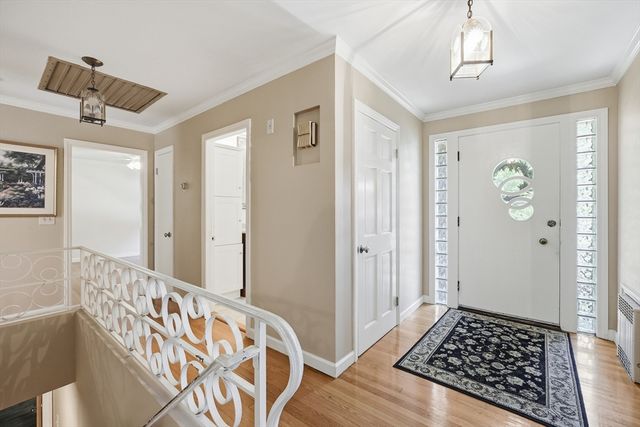 22 Maxdale Rd, Worcester, MA 01602