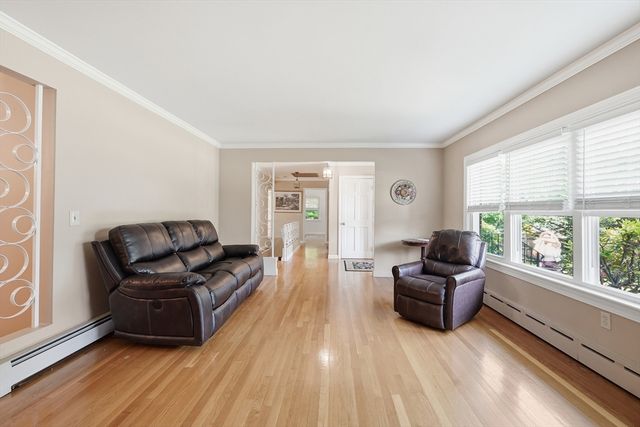 22 Maxdale Rd, Worcester, MA 01602
