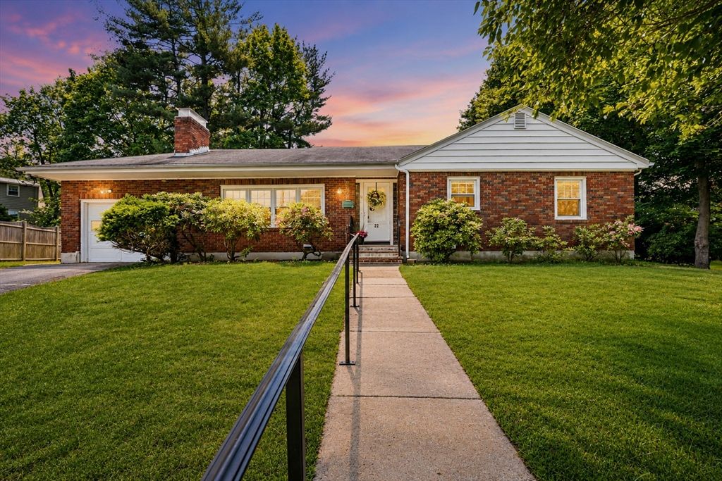 22 Maxdale Rd, Worcester, MA 01602