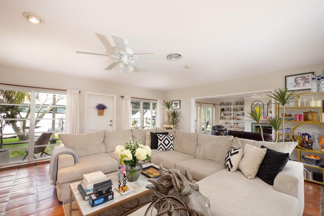 2337 SW 27th Avenue, Fort Lauderdale, FL 33312