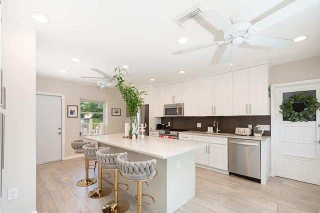 2337 SW 27th Avenue, Fort Lauderdale, FL 33312