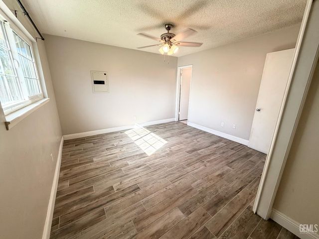 801 Rutherford Court, Bakersfield, CA 93308