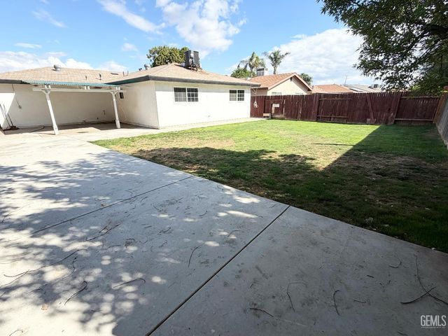 801 Rutherford Court, Bakersfield, CA 93308