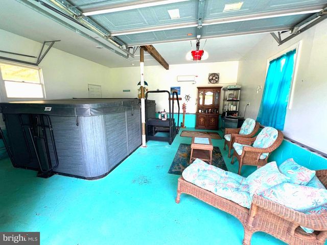 8531 SOLOMONS ISLAND RD, Owings, MD 20736