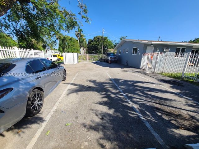 1864 NW 28th St 2, Miami, FL 33142
