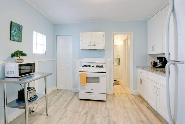 216 S M Street 1, Lake Worth, FL 33460