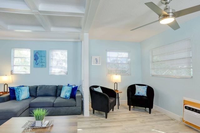 216 S M Street 1, Lake Worth, FL 33460