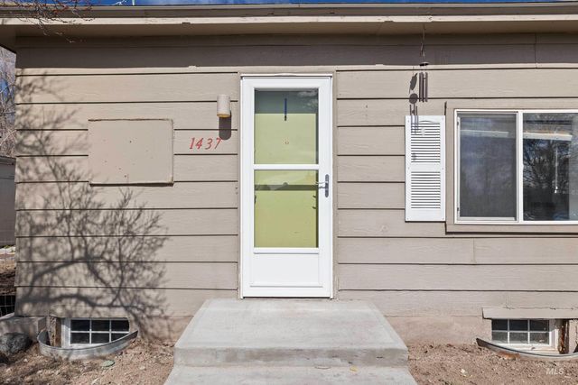 1437 4th Ave E, Twin Falls, ID 83301