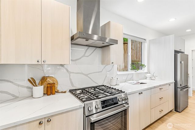 4128 3rd Avenue NW, Seattle, WA 98107