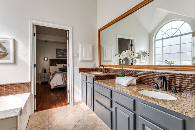 5444 Yellowstone Trail, Fort Worth, TX 76137