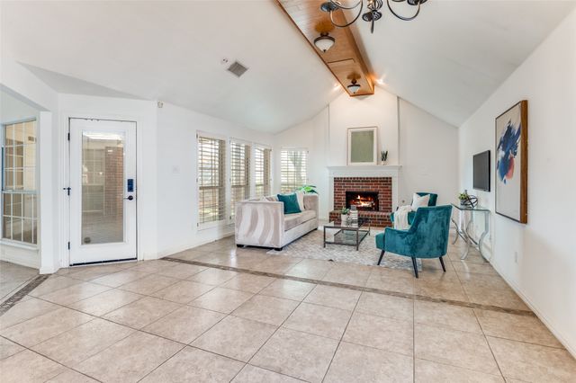 5444 Yellowstone Trail, Fort Worth, TX 76137