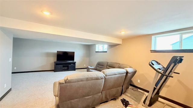 6327 Prairie Sage, Cedar Rapids, IA 52404